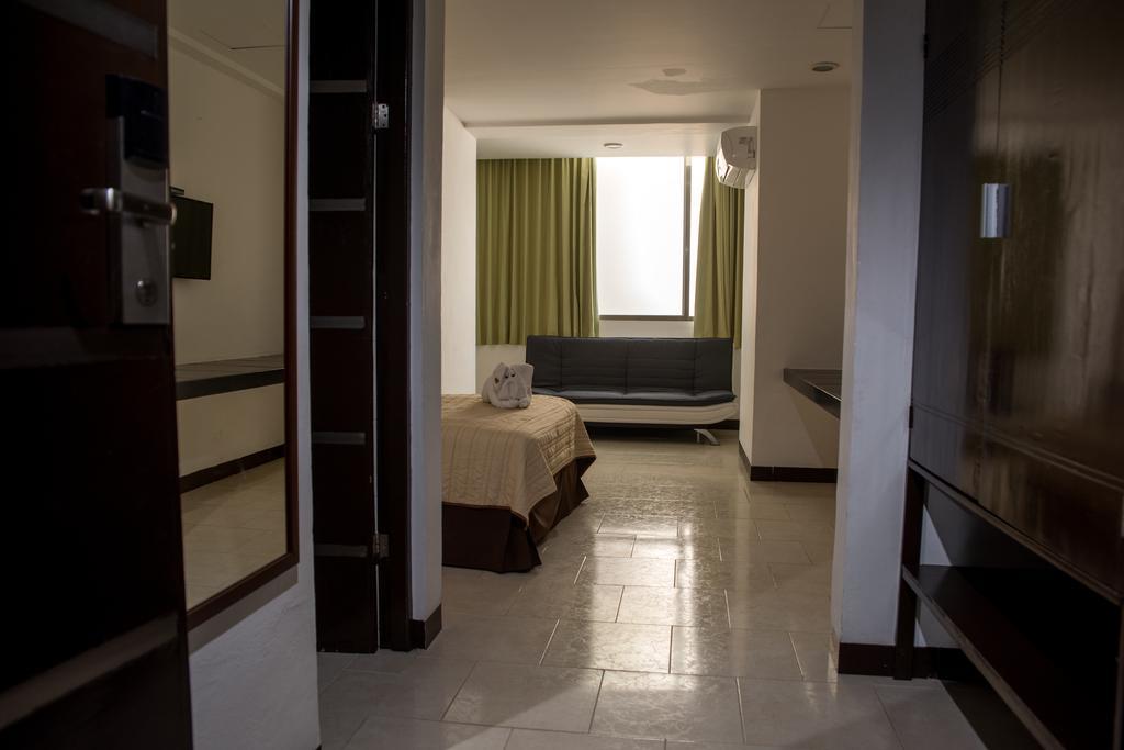 Hotel Plaza Playa Playa del Carmen Buitenkant foto